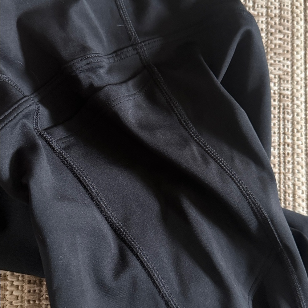Victoria’s Secret pink, active yoga, solid black Full Length Leggings - Picture 7 of 7